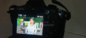 Canon 1300d