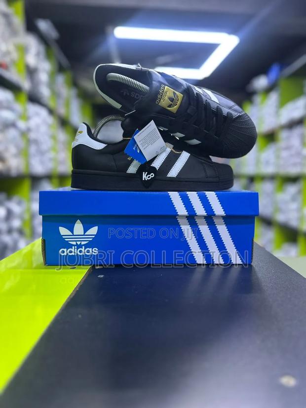 Black Adidas Superstar Sneakers - thumbnail 3