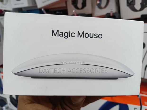 Magic Mouse (Usb‐C) - White Multi-Touch Surface - thumbnail 2