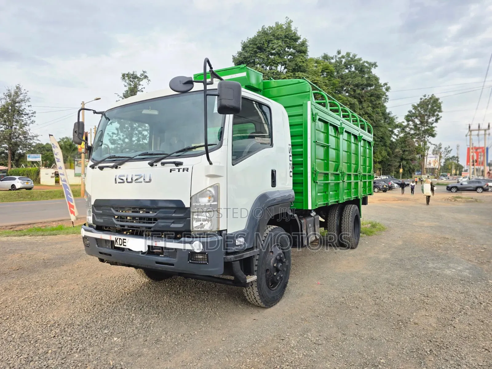 Isyzu FTR 2021 White