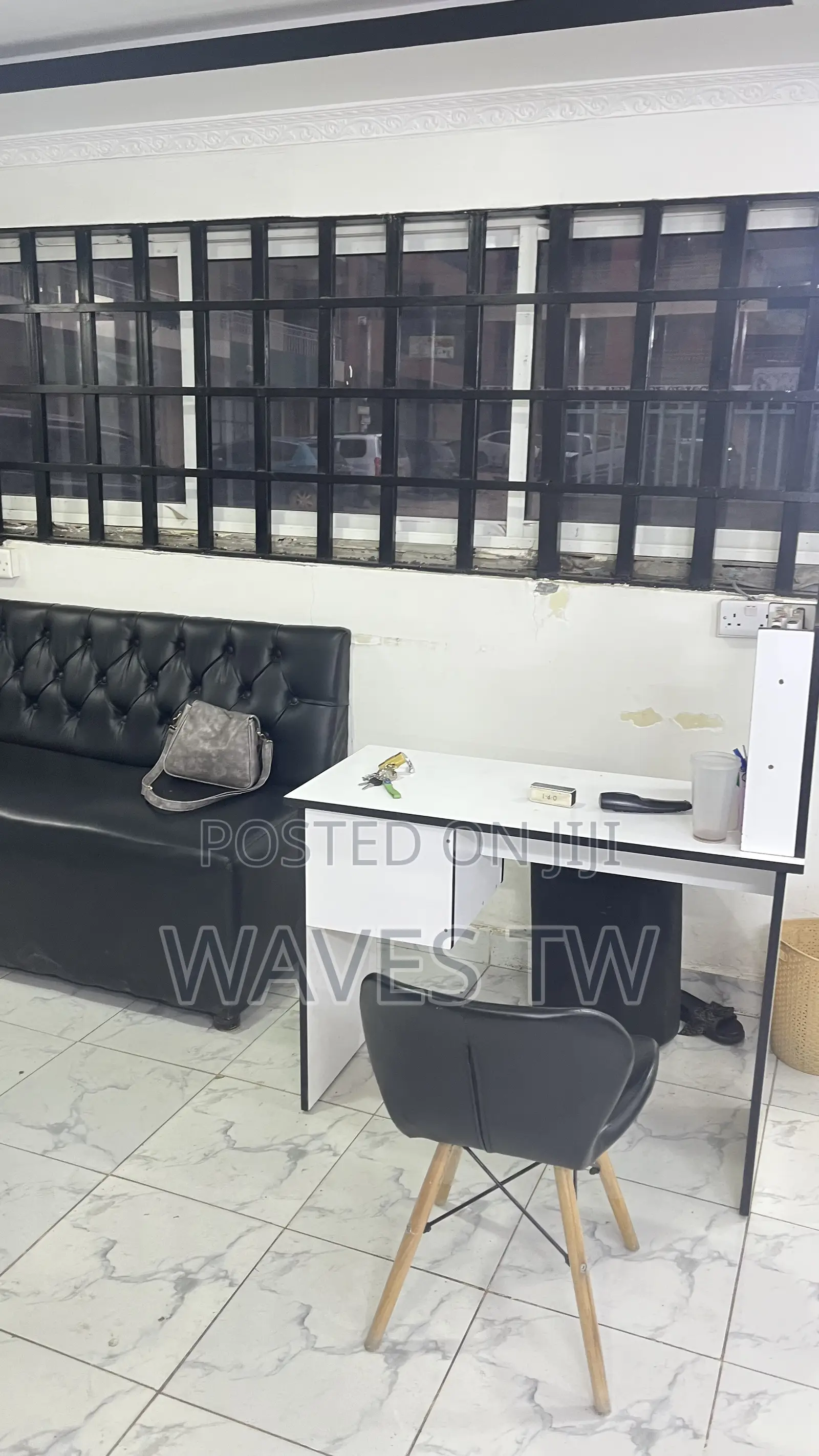 The Waves Barbershop Spa