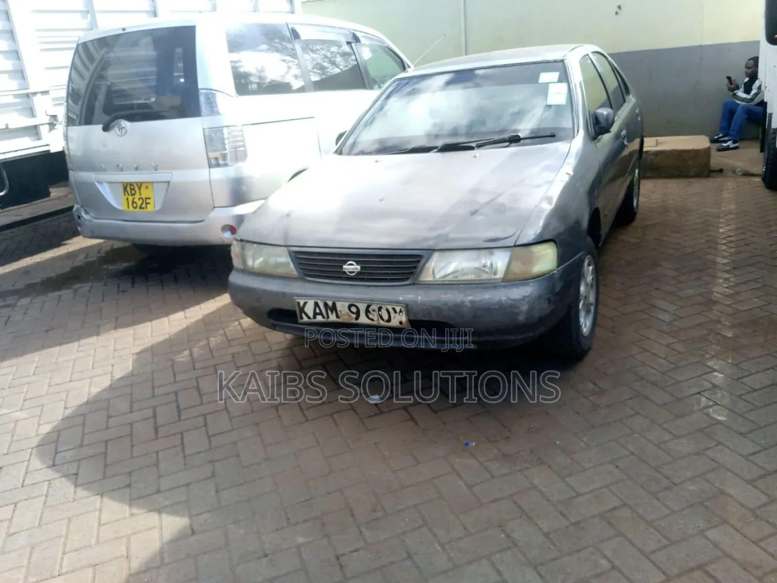 Nissan FB14 2000 Gray