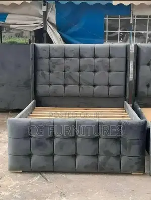 Custom Chester Bed