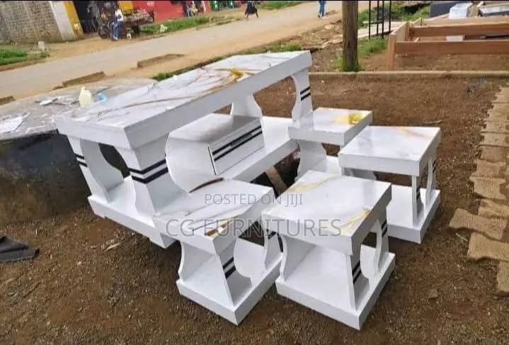 Marble Table With 4 Stools