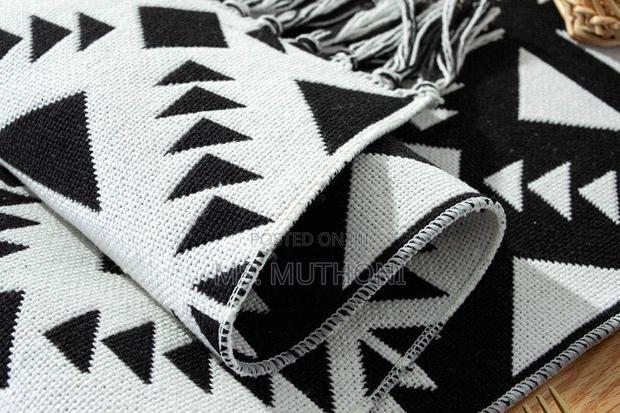 Elegant, Pengcen Tassel Table Runner - thumbnail 3