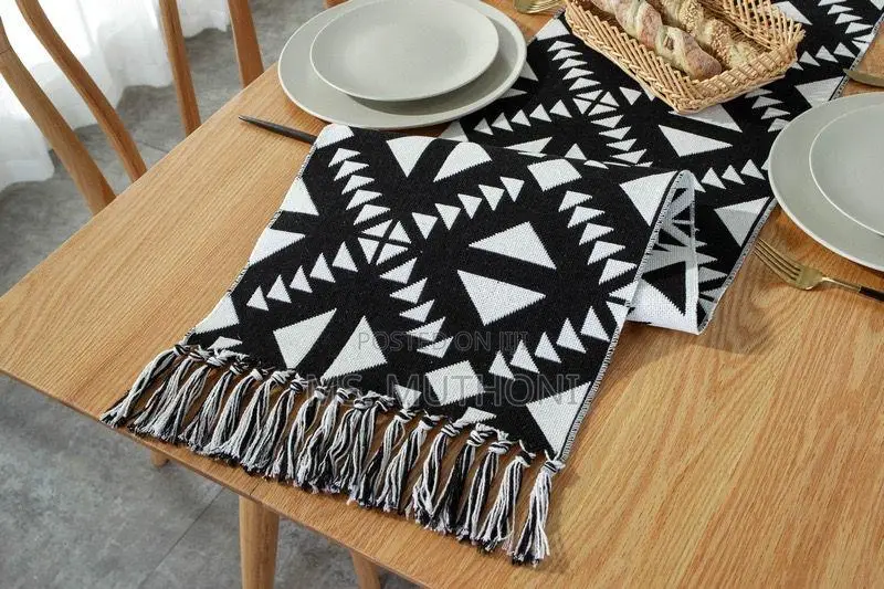 Elegant, Pengcen Tassel Table Runner