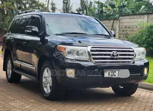 Toyota Land Cruiser 4.5 V8 VXR 2013 Black