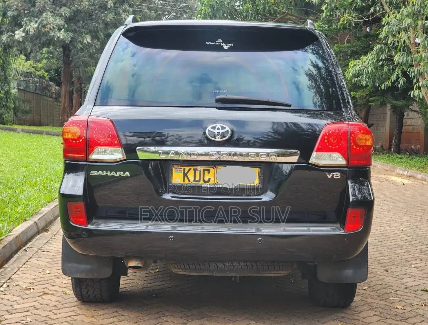 Toyota Land Cruiser 4.5 V8 VXR 2013 Black