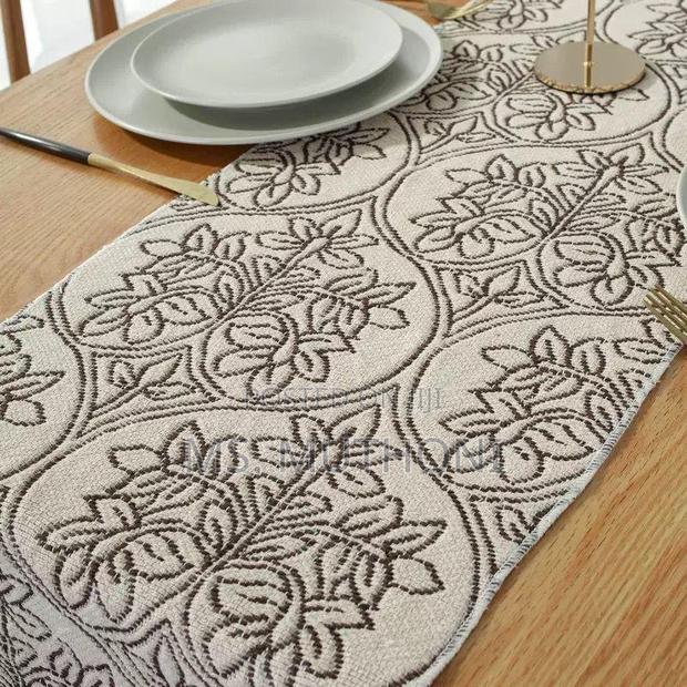 Premium Floral Moroccan-Style Table Runner - thumbnail 4