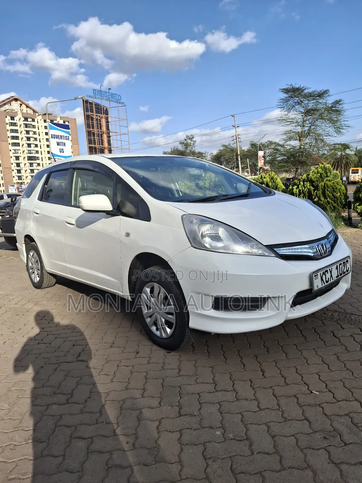 Honda Fit Shuttle 1.3 Hybrid 2WD 2013 White