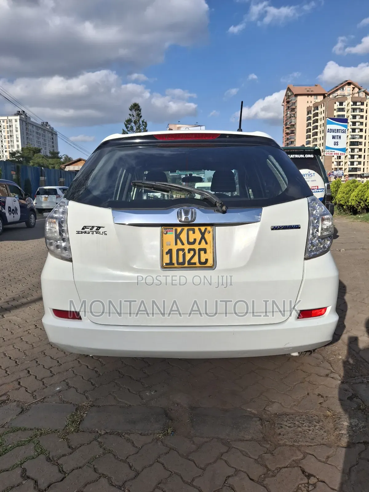 Honda Fit Shuttle 1.3 Hybrid 2WD 2013 White