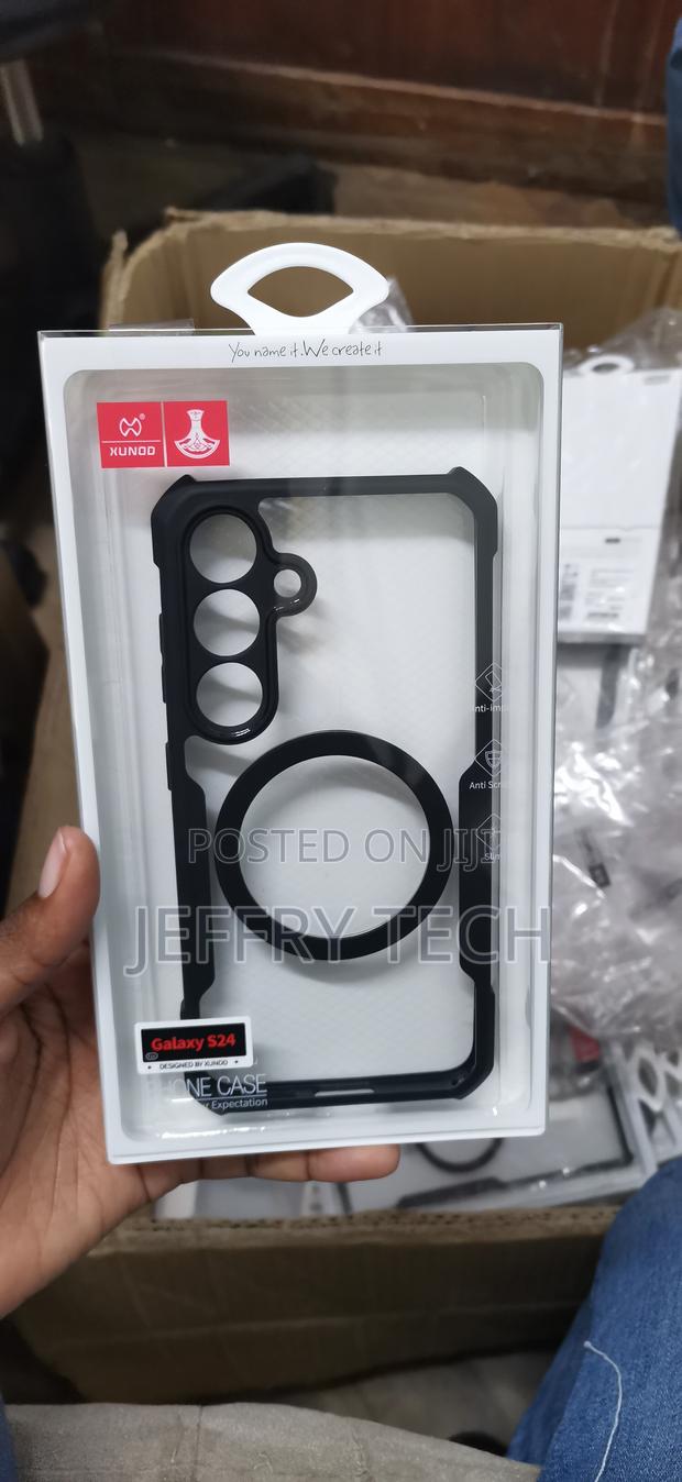 Samsung Galaxy S24 Premium Transparent Magsafe Wucase Back Cover - main view