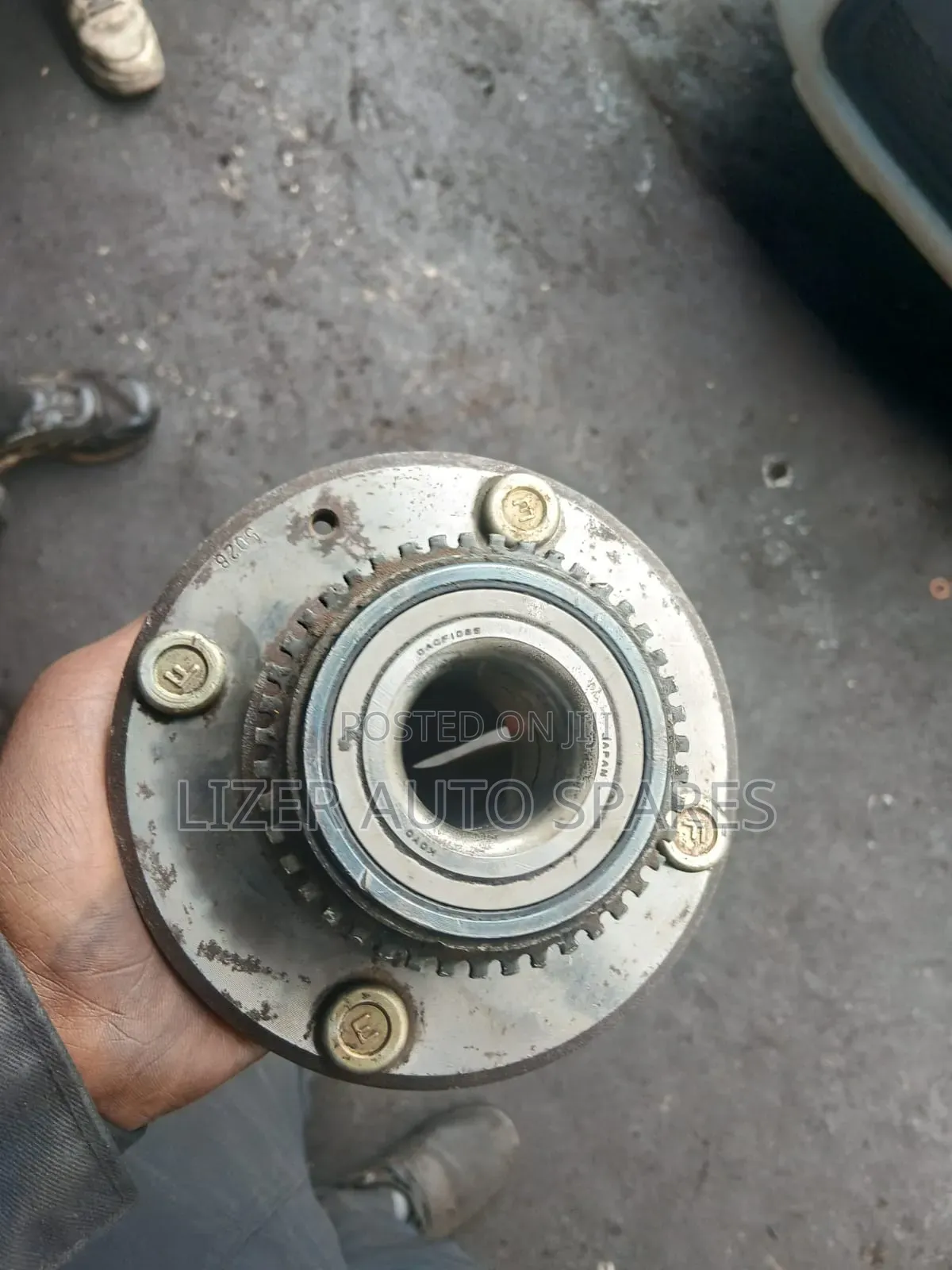 Rear Hub Lancer