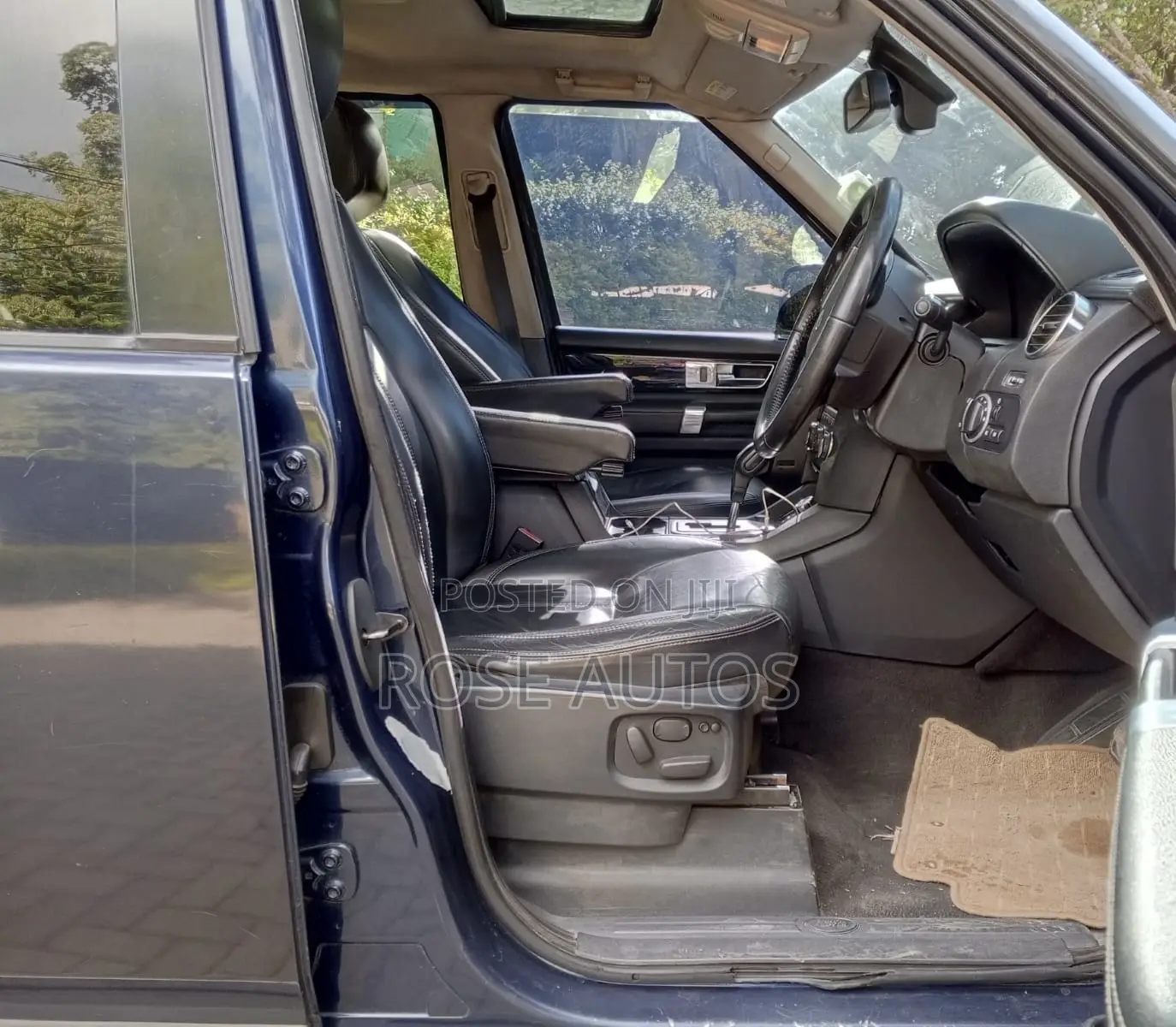 Land Rover Discovery 2012 Blue