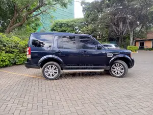 Land Rover Discovery 2012 Blue