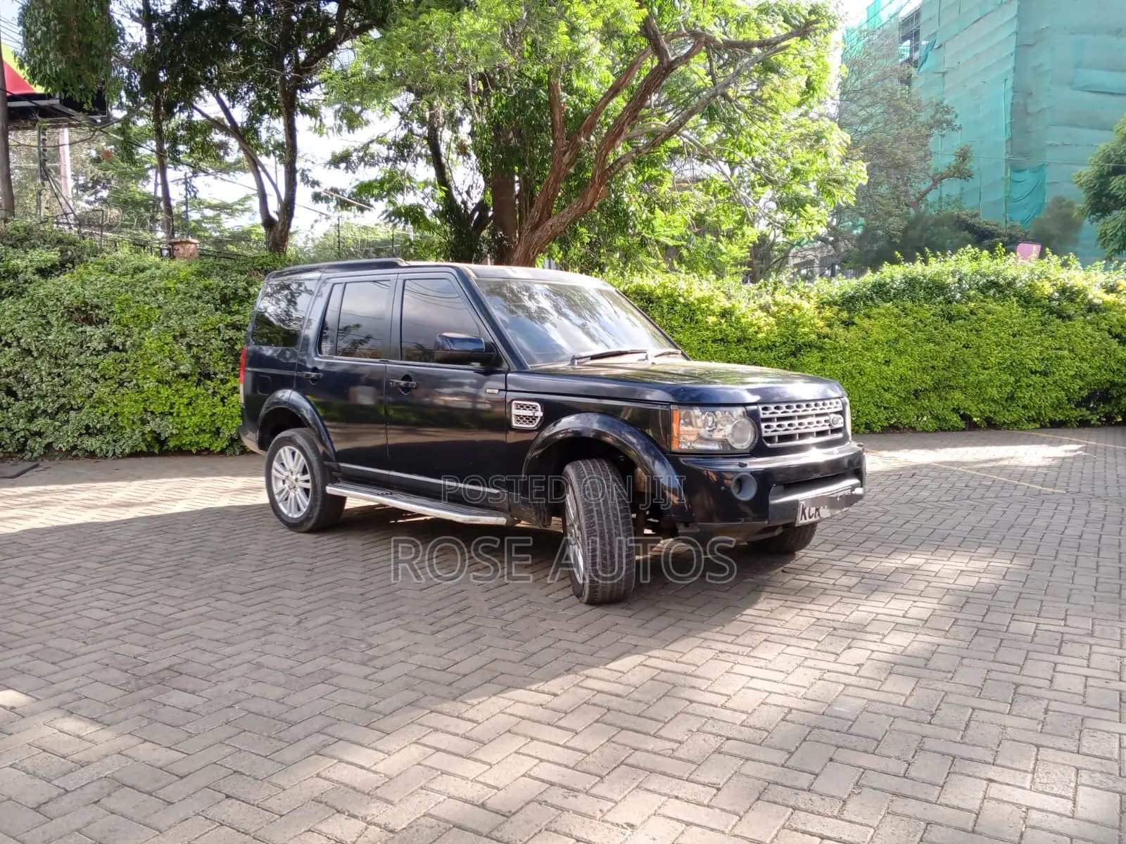 Land Rover Discovery 2012 Blue