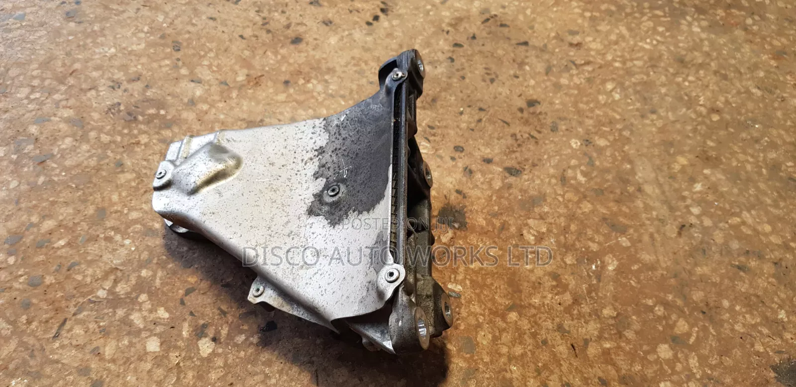 BMW E70 N57 Original Engine Mounting Bracket