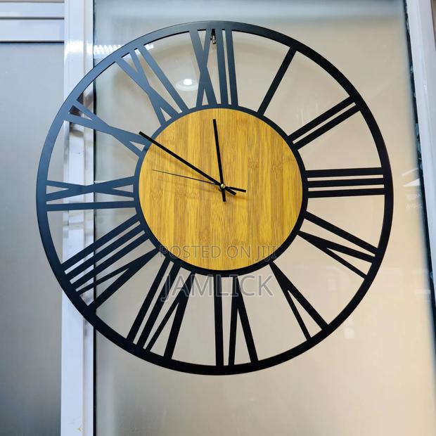 60cm Luxury Wall Clock - main view