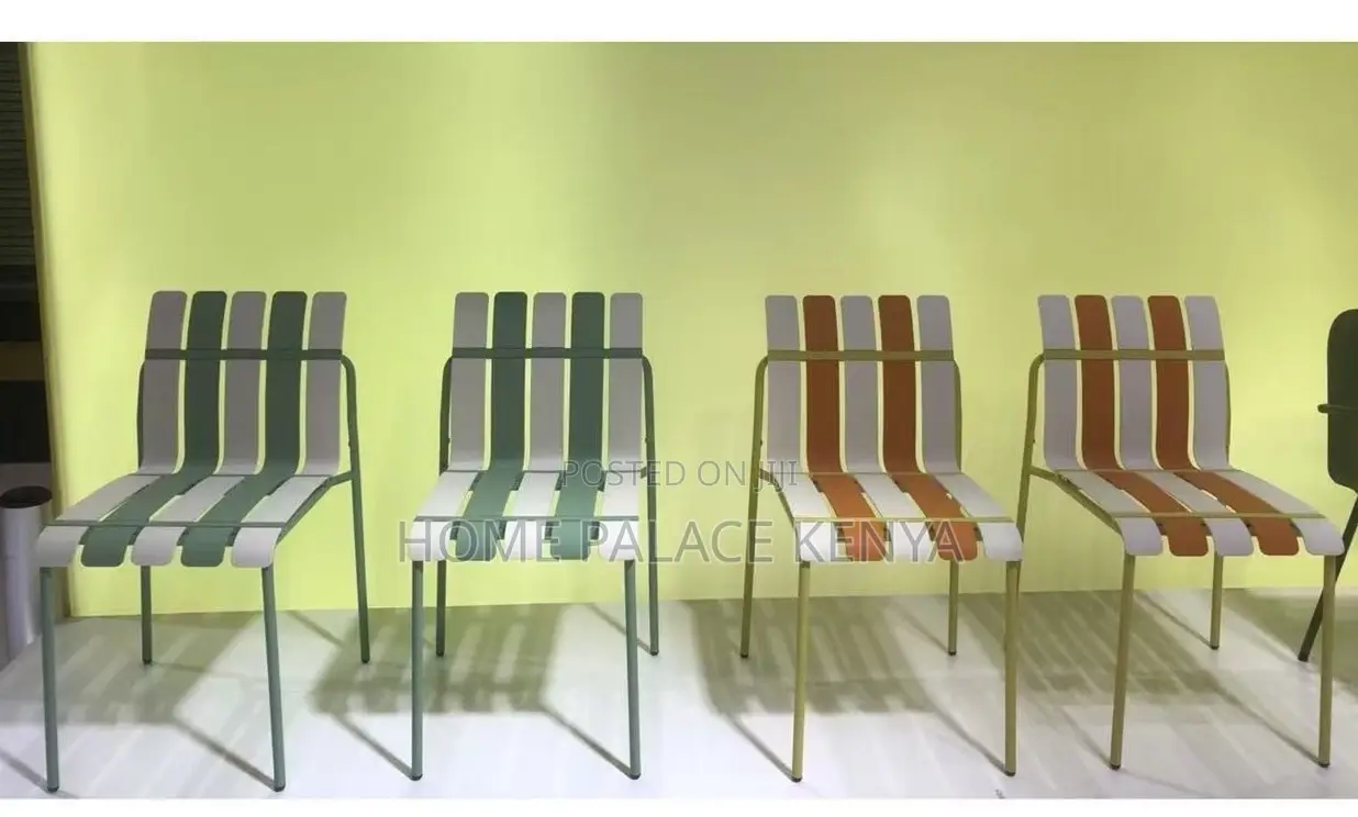 Plastic Chair: Stylish Two-Tone Striped Plastic Chair