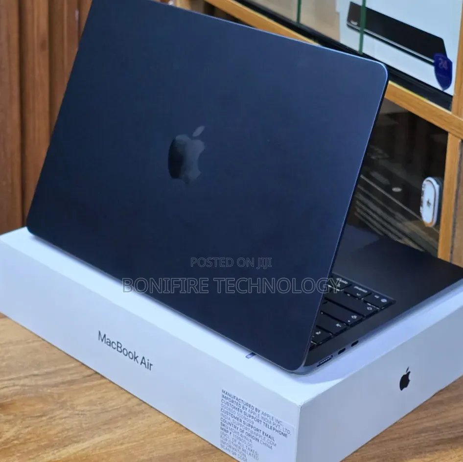 New Laptop Apple MacBook Air 2026 M5 13-inch 16GB Apple M5 SSD 512GB