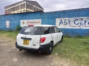 Nissan Advan 2014 White