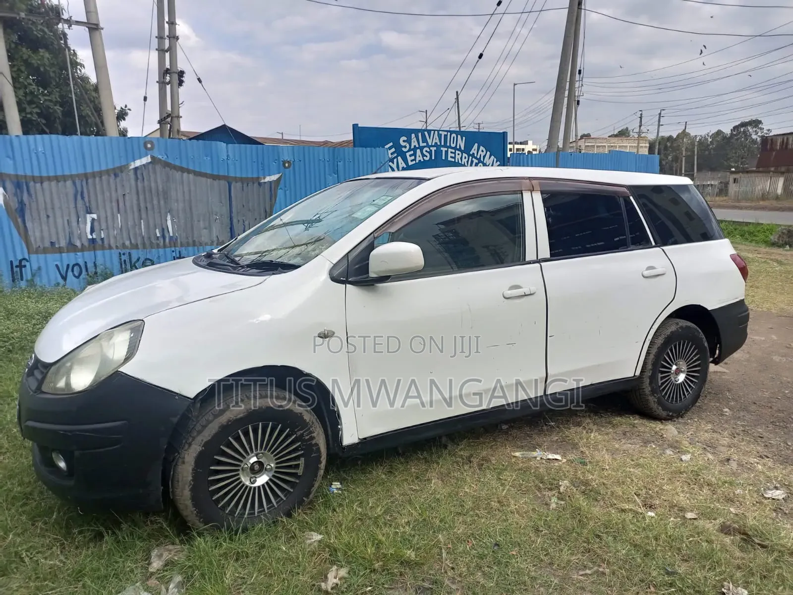 Nissan Advan 2014 White