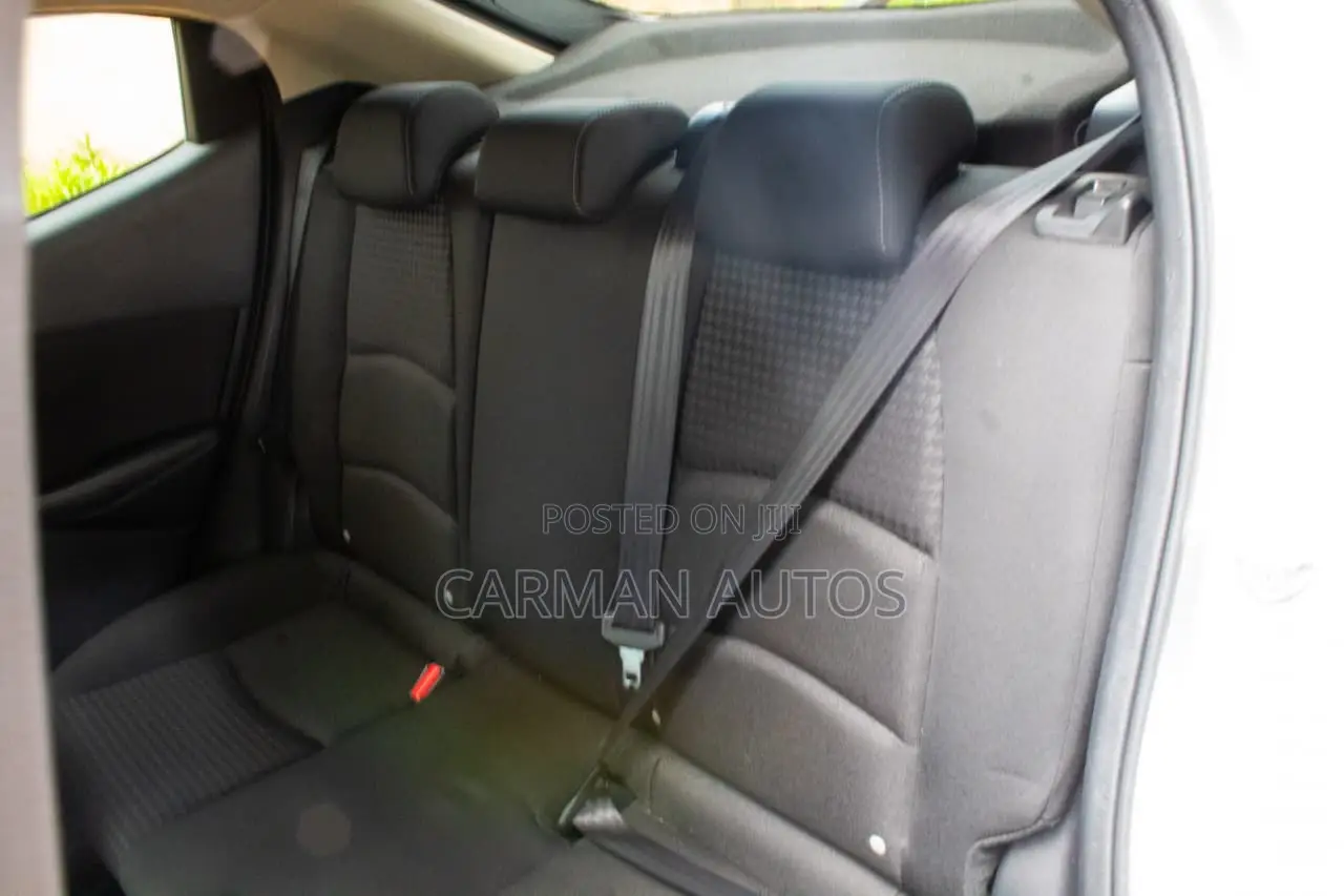 Mazda Demio 2019 Silver