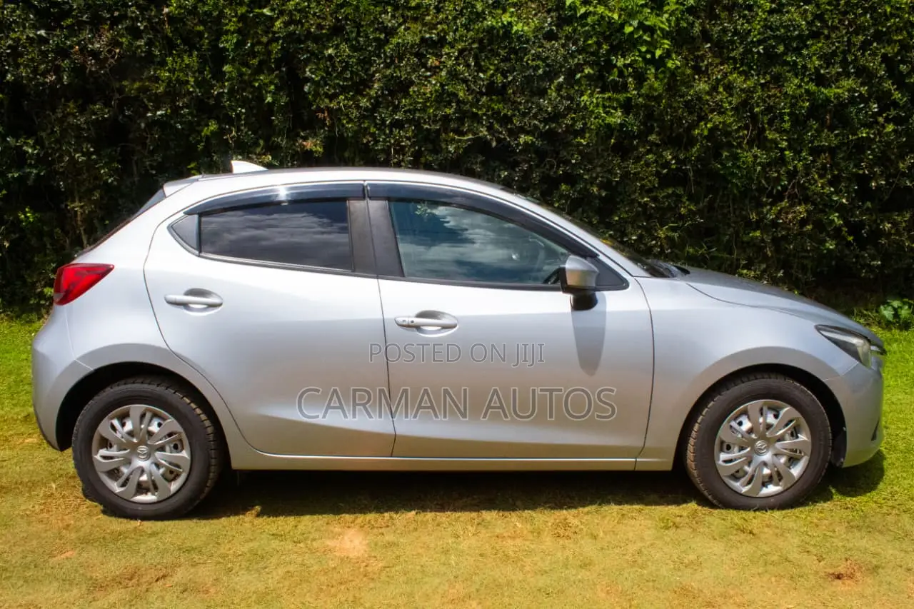 Mazda Demio 2019 Silver