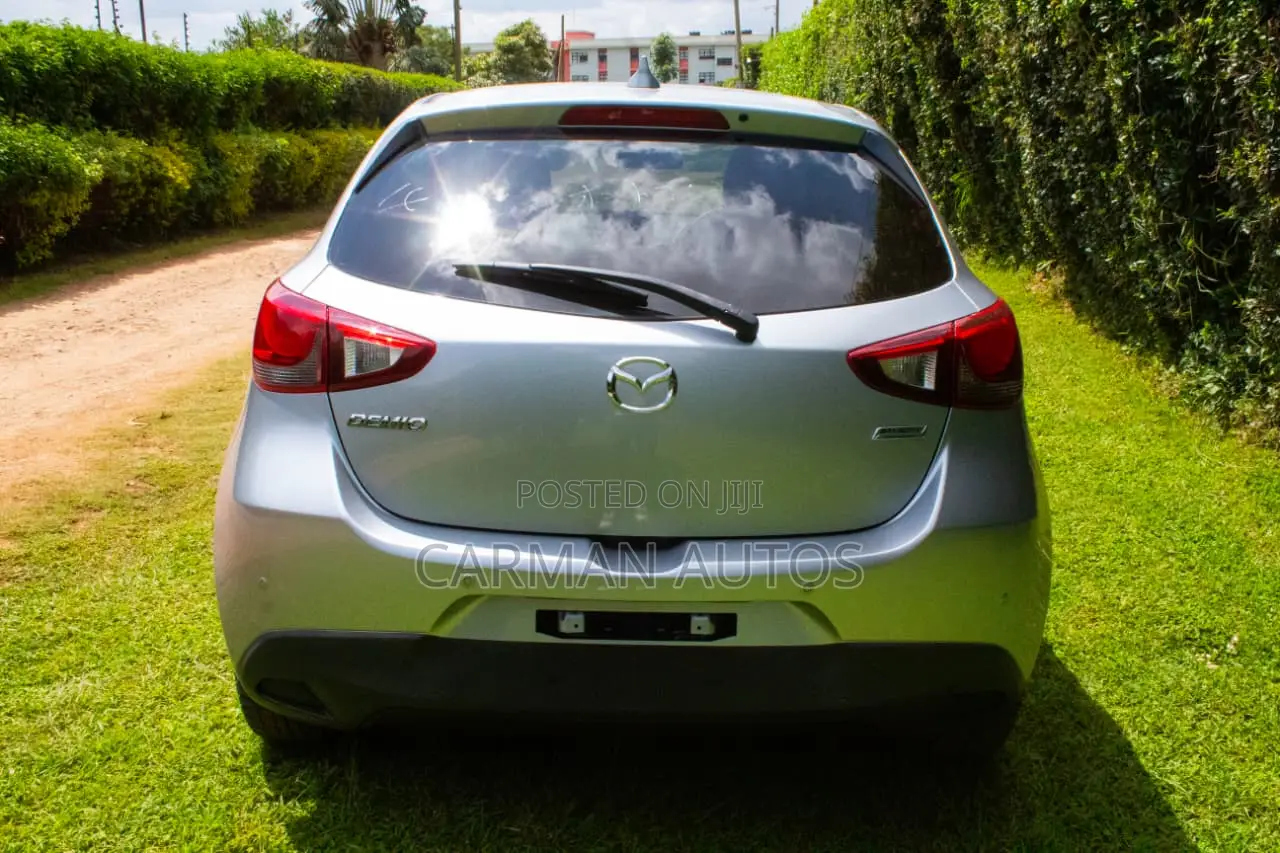 Mazda Demio 2019 Silver