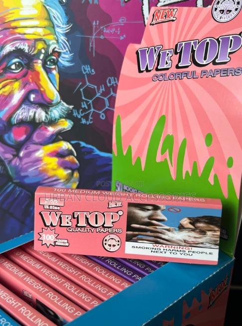 We Top 1 1⁄4 Colored Rolling Papers - 100 Leaves ( Full Box) - thumbnail 2