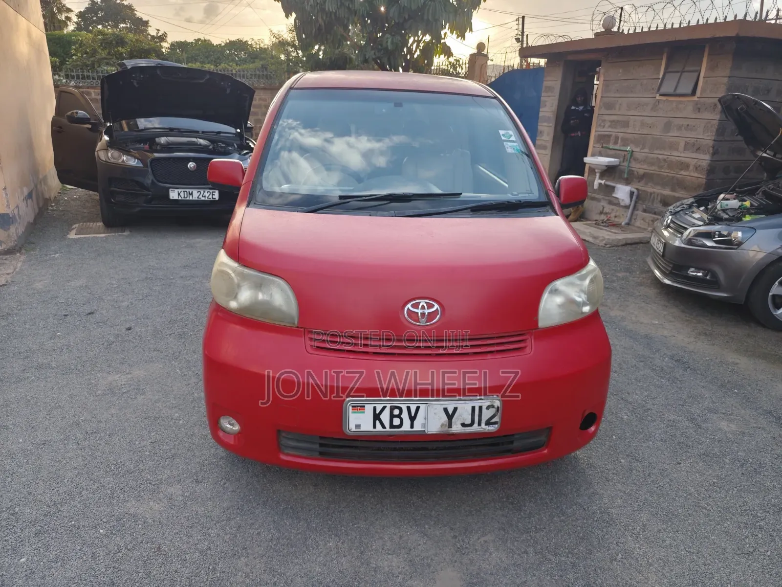 Toyota Porte 1.3 FWD 2007 Red