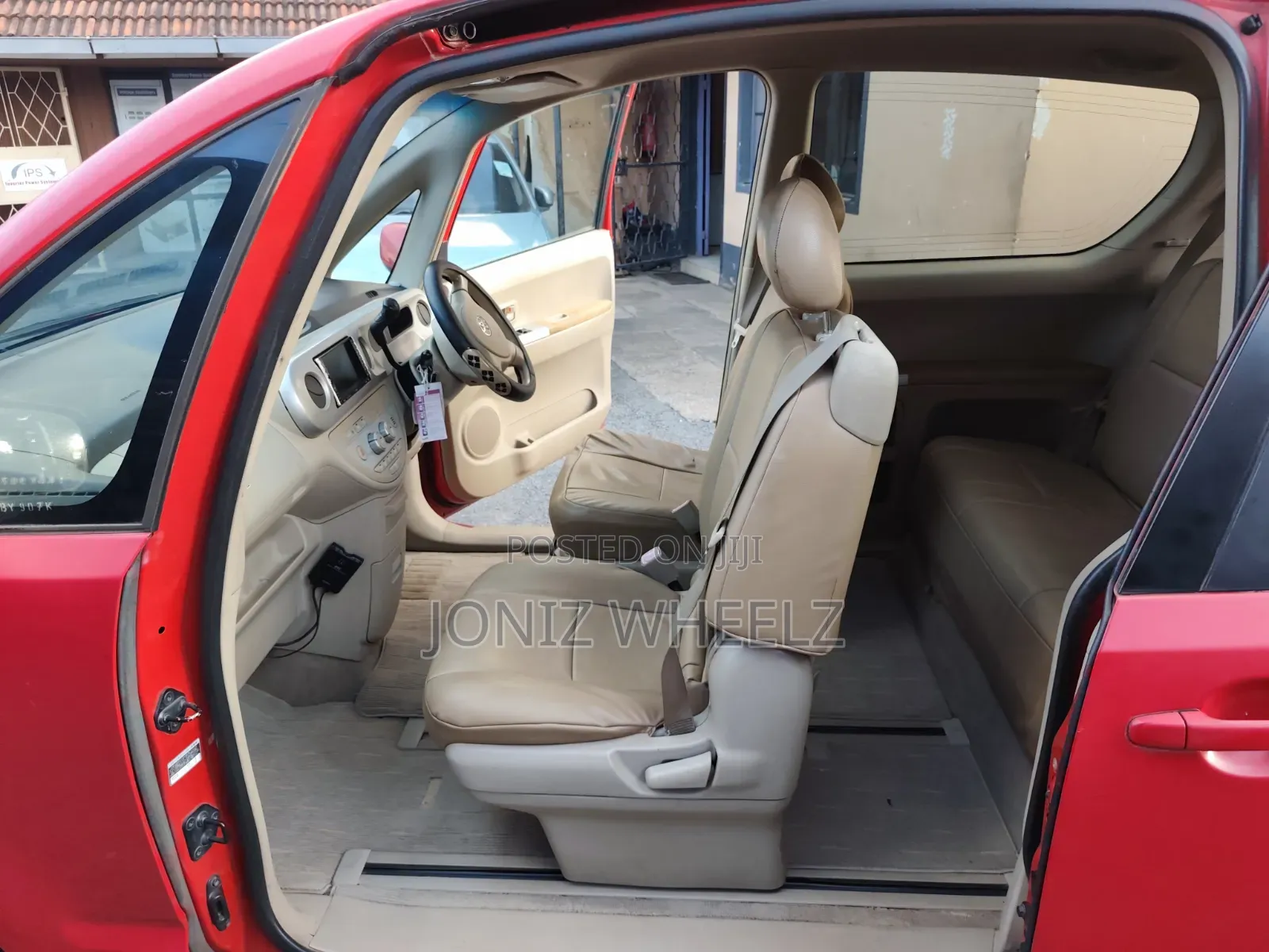 Toyota Porte 1.3 FWD 2007 Red