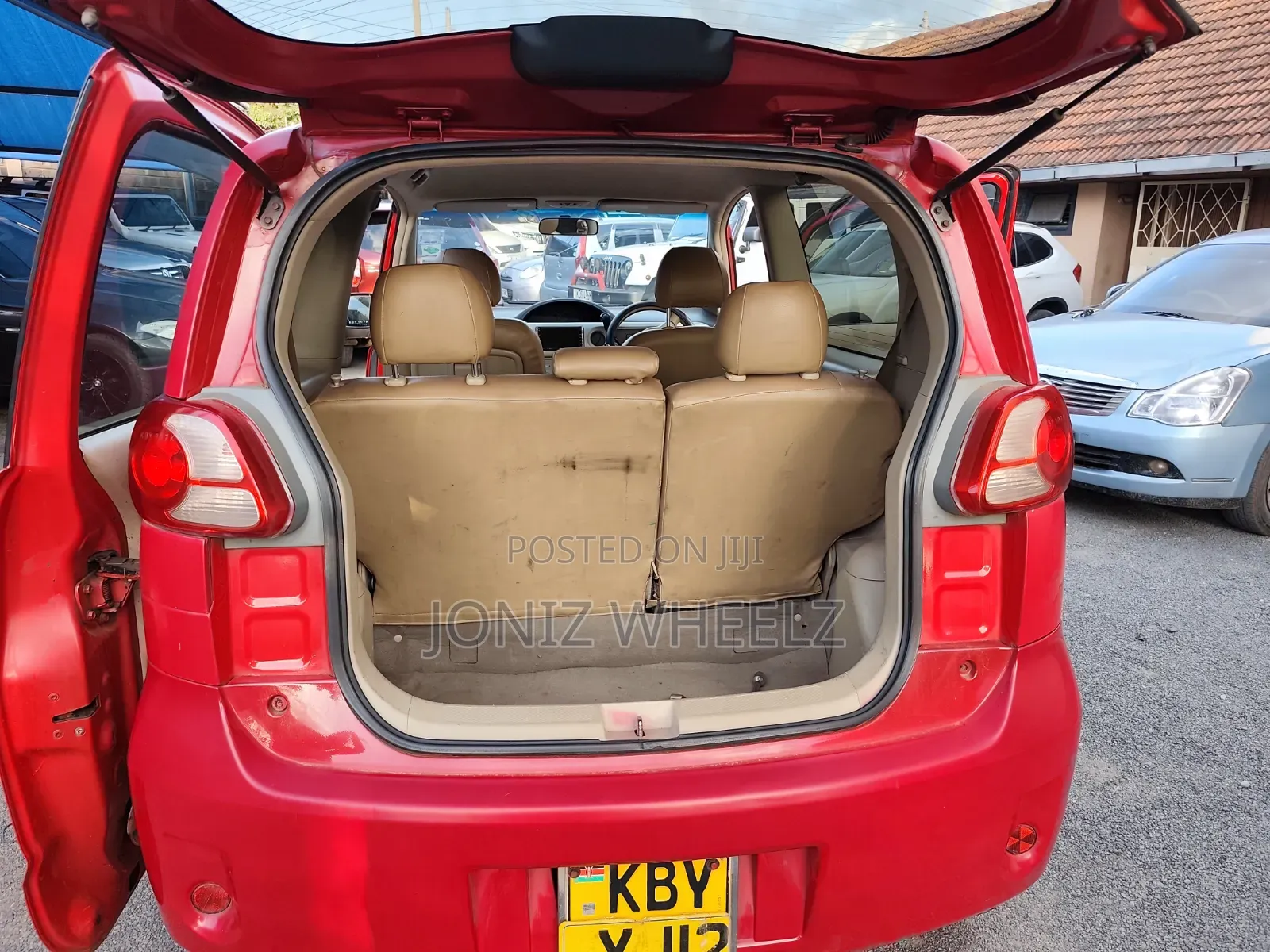 Toyota Porte 1.3 FWD 2007 Red