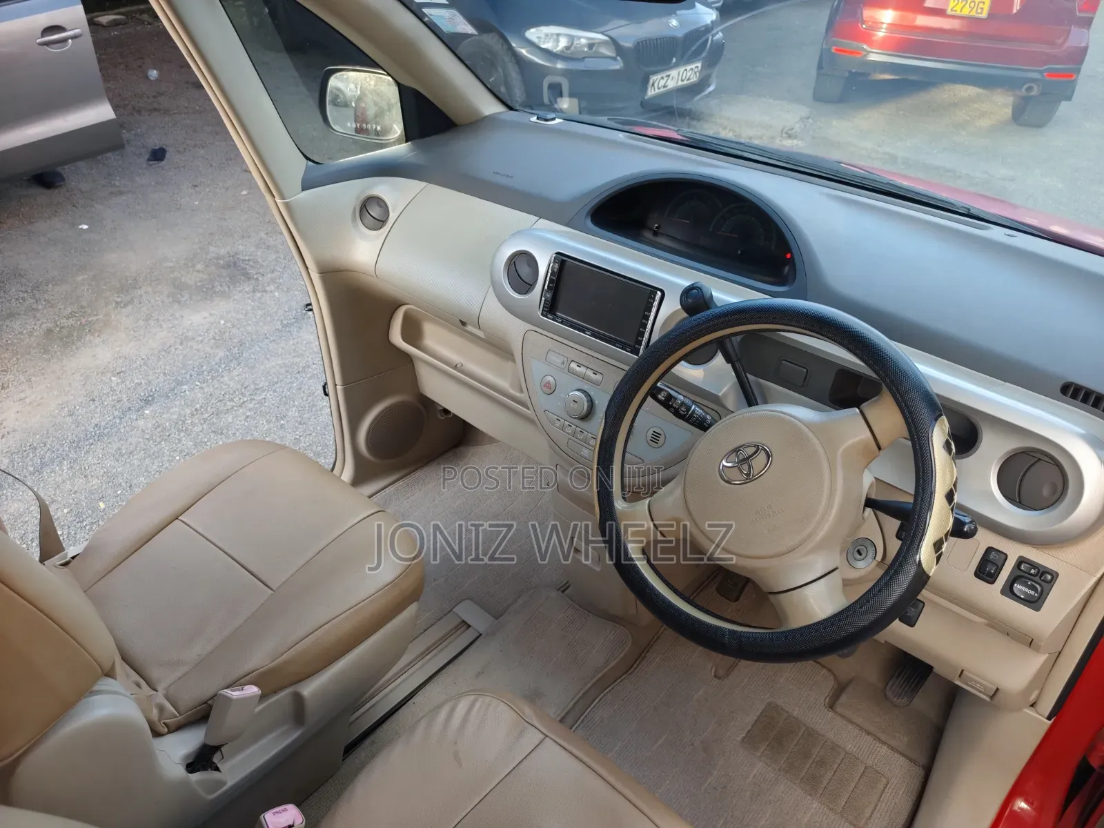 Toyota Porte 1.3 FWD 2007 Red