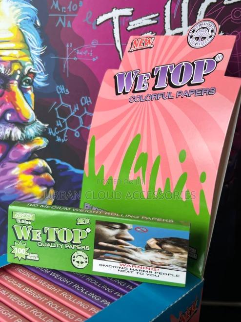 We Top 1 1⁄4 Colored Rolling Papers - 100 Leaves ( Full Box) - thumbnail 3