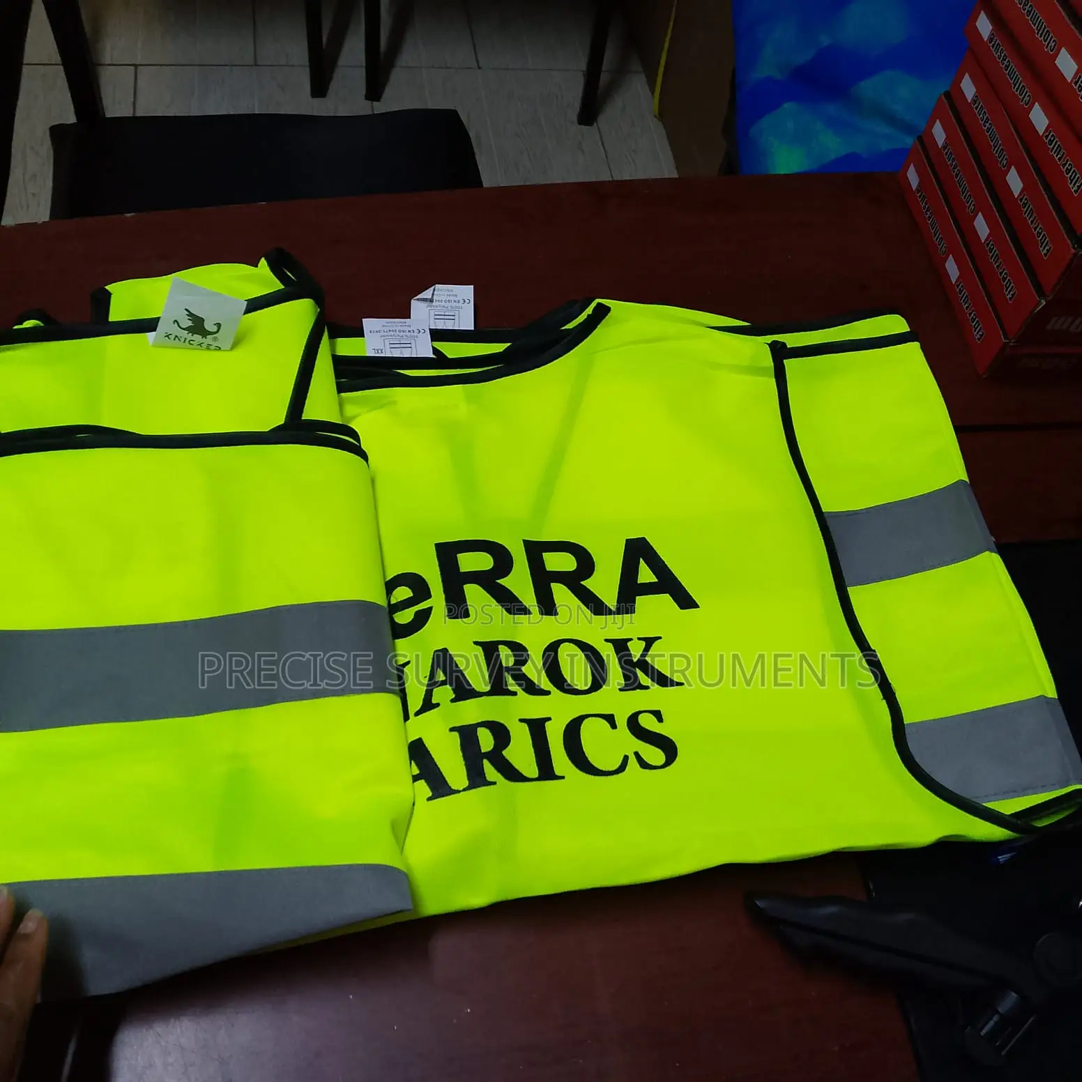 Green Printed Reflective Work Vest No Pockets