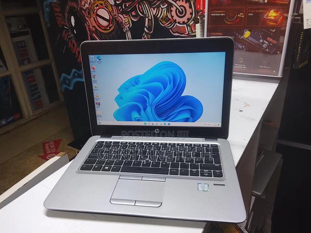Laptop HP EliteBook 820 G3 8GB Intel Core i5 SSD 128GB - thumbnail 3