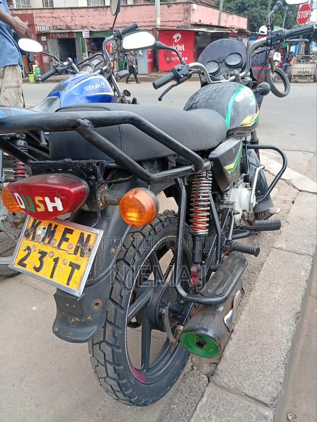 Bajaj Boxer 2021 Black