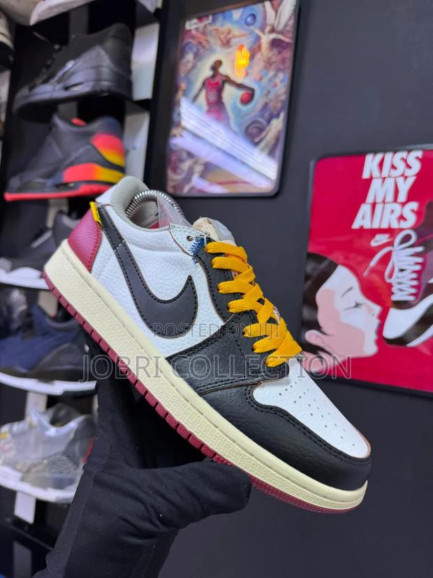 Custom Union La Jordan 1 Low 'Black Toe' Sneakers