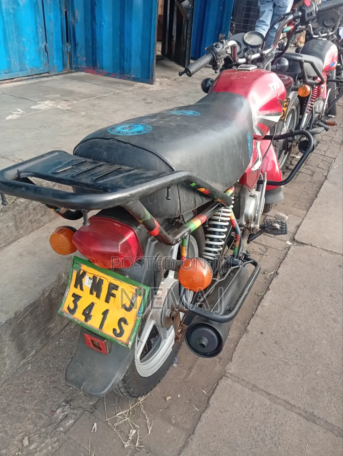 TVS HLX 125 2021 Red