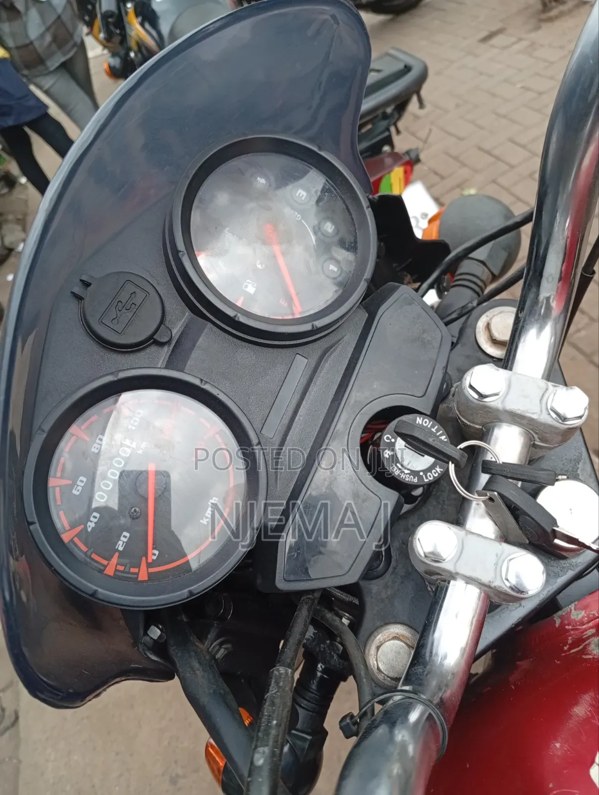 Bajaj Boxer 2025 Red