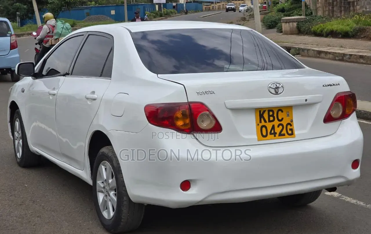 Toyota Corolla 2008 White