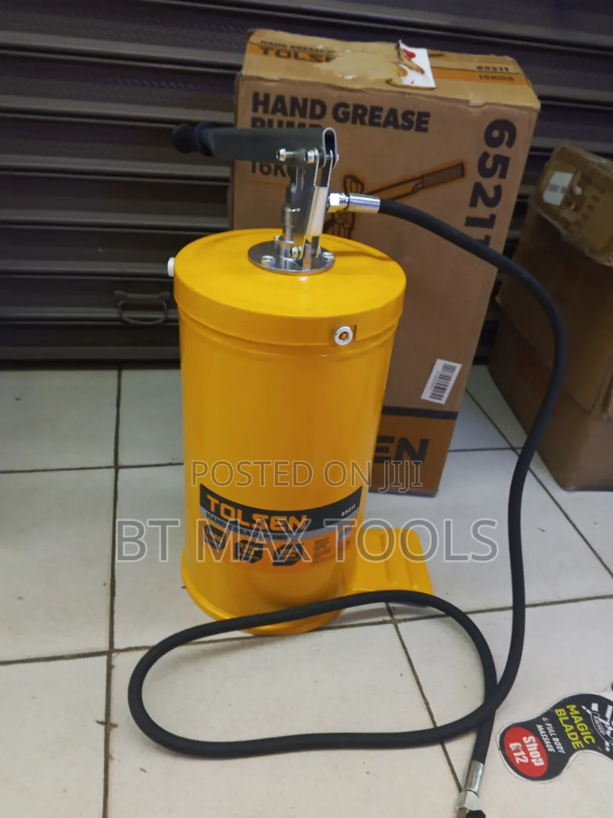 Hand Greese Pump