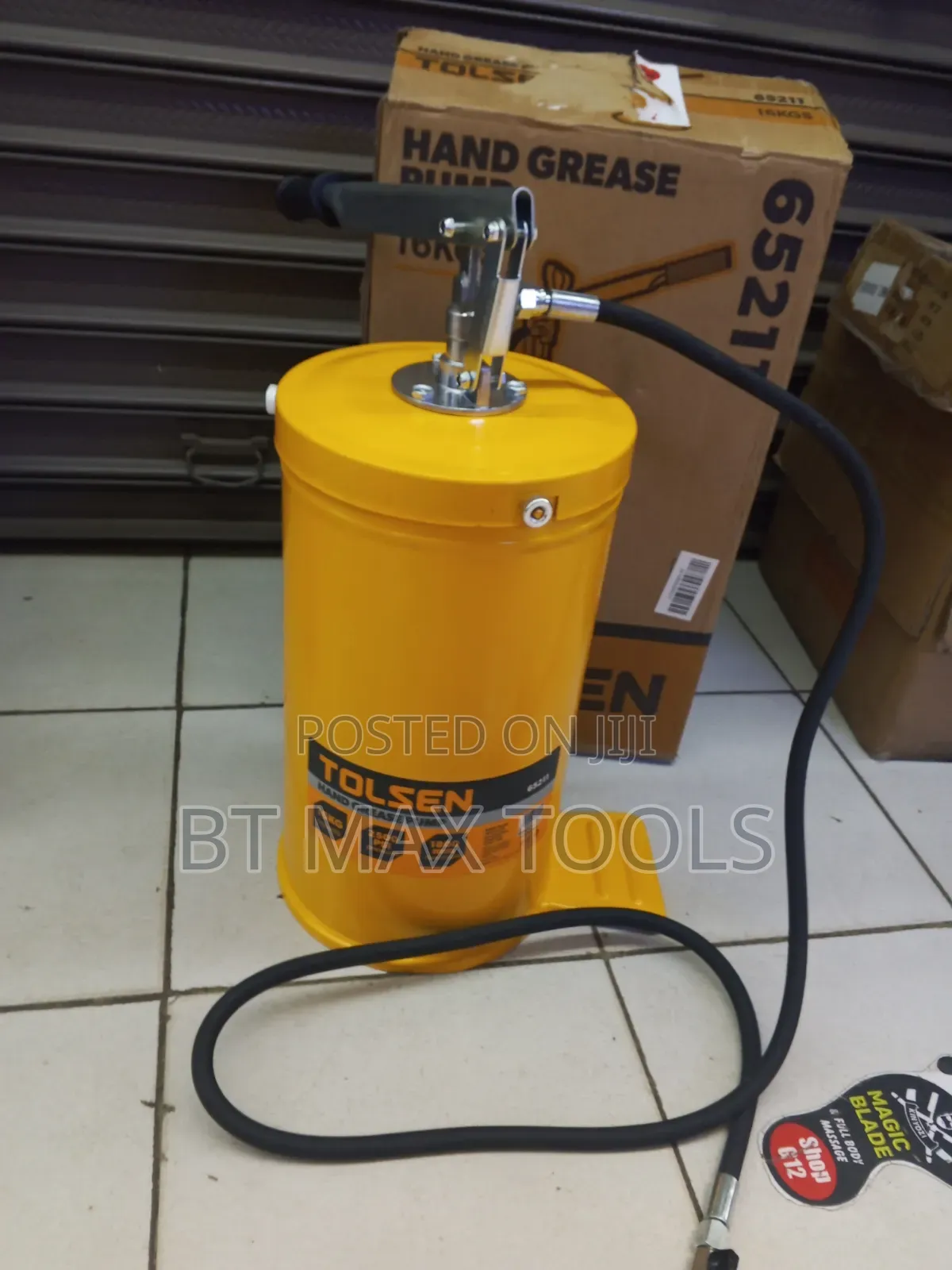 Hand Greese Pump
