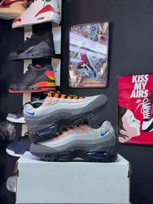 Nike Air Max 95 Kith Knicks Sneakers