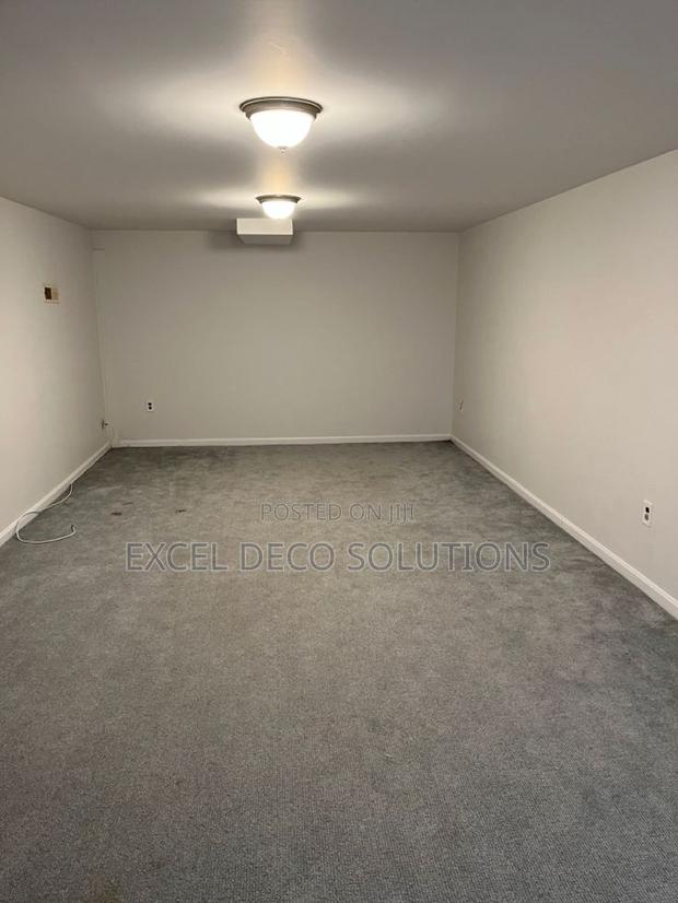 Delta Wall Carpet With Elegant Corporate Finish