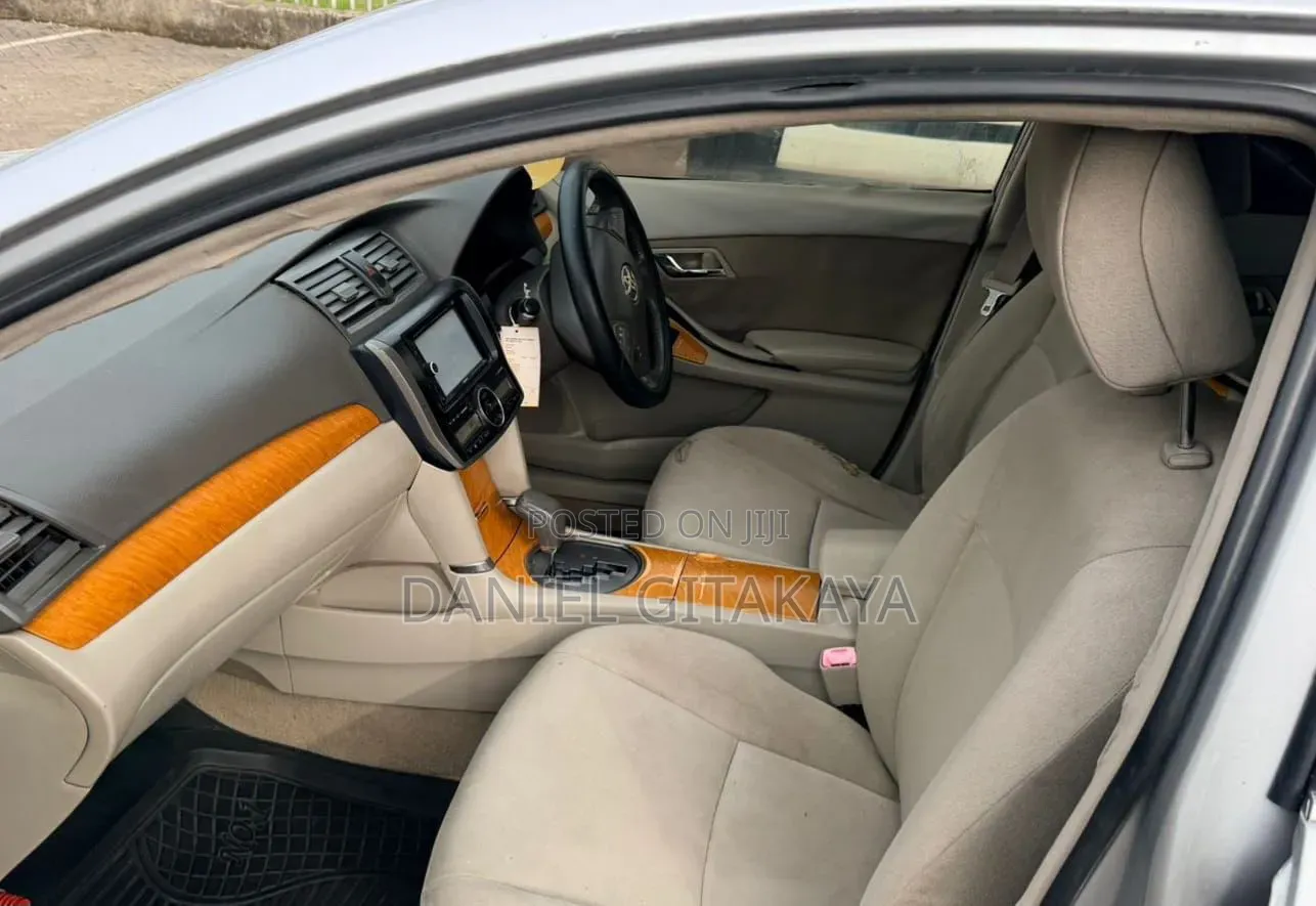 Toyota Premio 1.8 FWD 2010 Silver