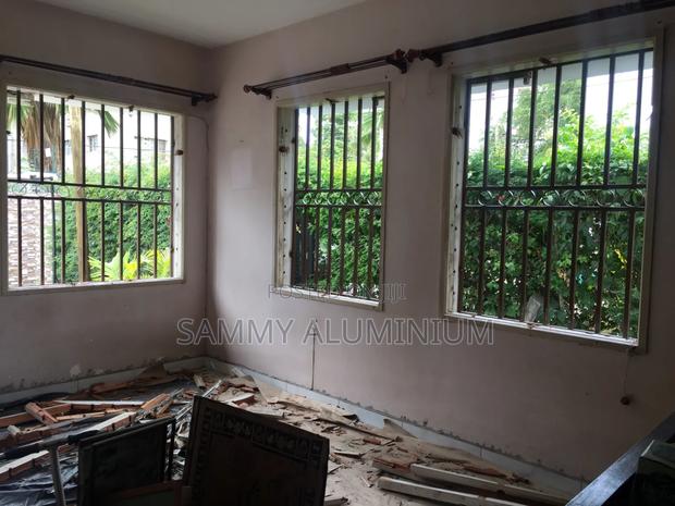 From Louvres to Sliding Windows - thumbnail 3