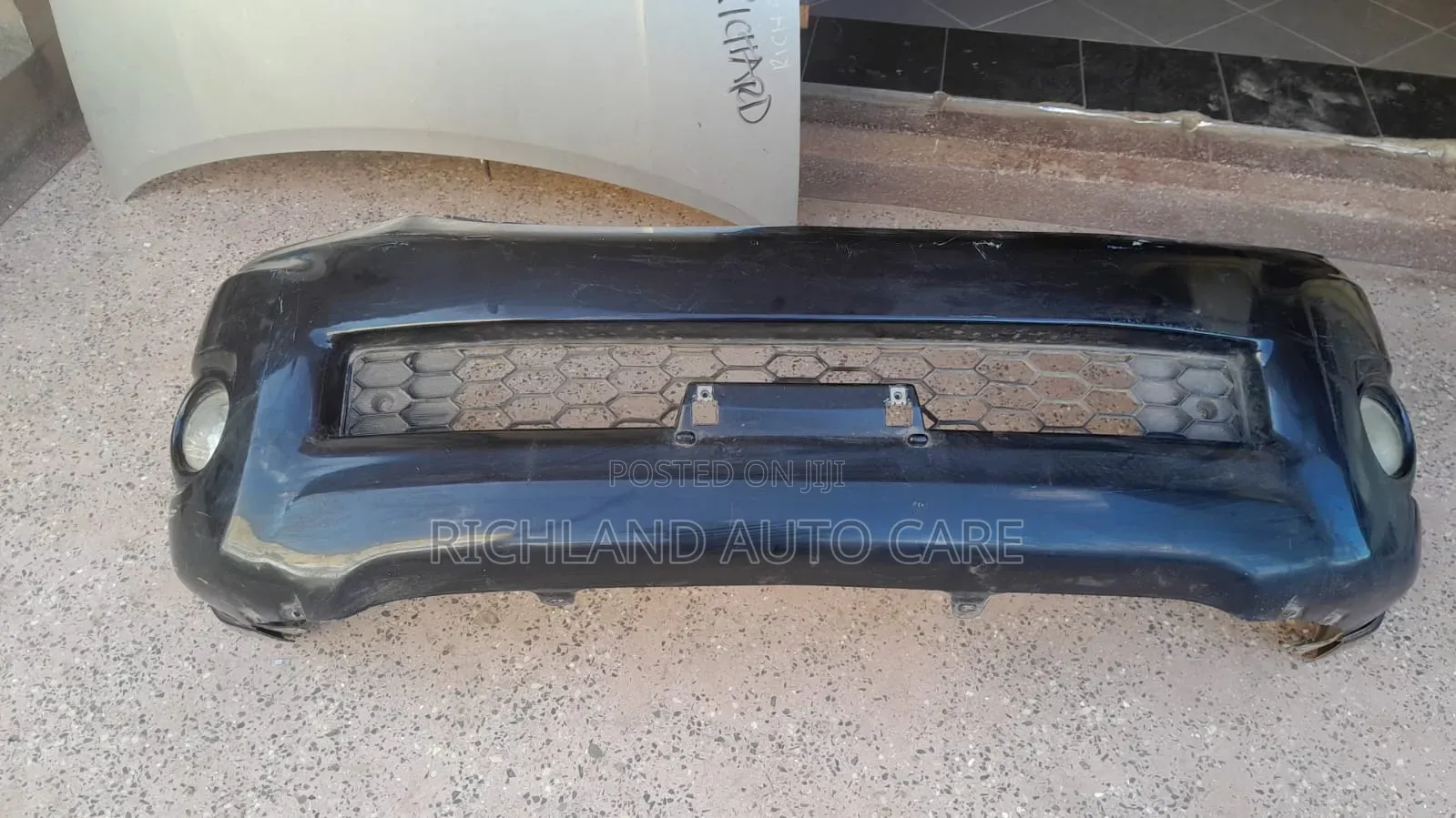 Front Bumper Toyota Hillux Revo 2010