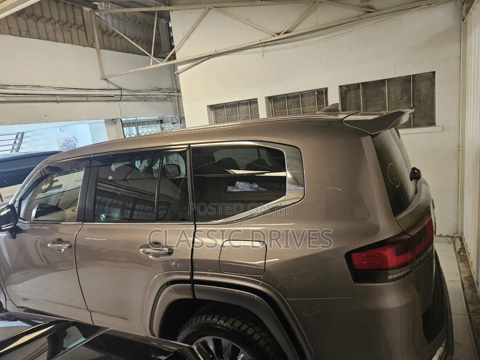 Toyota Land Cruiser 2021 Gold